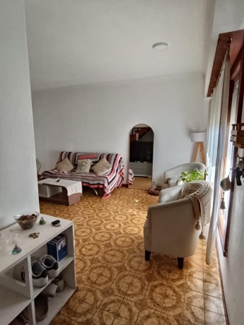 1300 Avenida Carlos Tejedor, 0 , 0 ,3 BañoBathrooms,Casa,En Venta,Avenida Carlos Tejedor,0,1881